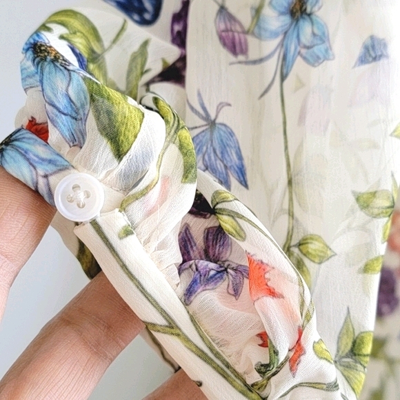 Chelsea 28 Floral Longsleeve Maxi Dress - Picture 5 of 12